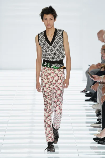Look 39